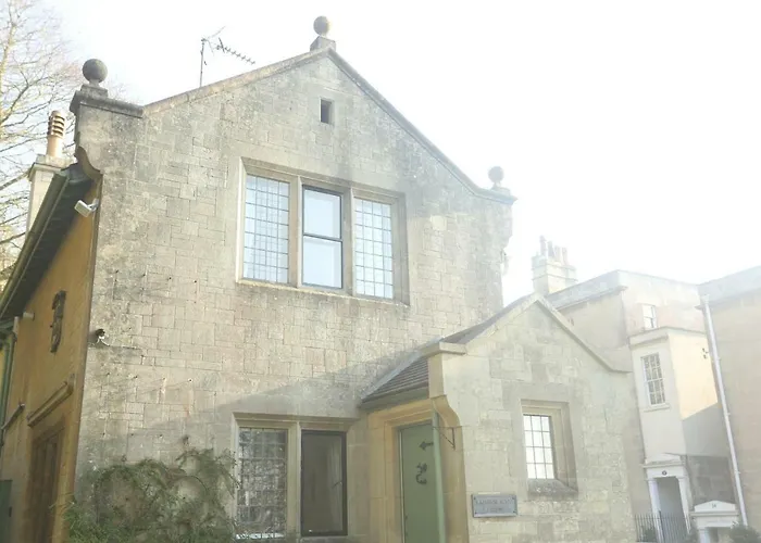 Entire Victorian Lodge In A Privately Gated Estate With Secure Parking For Two Cars And A Newly Refurbished Bathroom